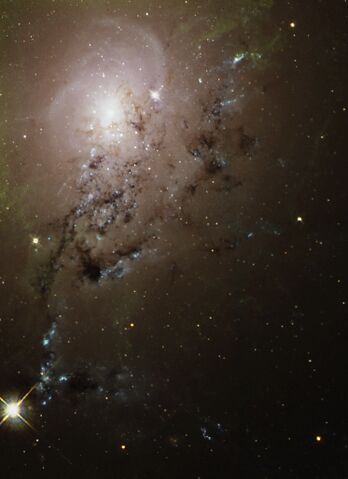 Файл:NGC 1275 I GRB HST2003.jpg