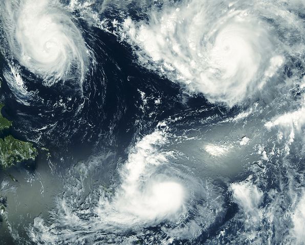 Файл:Формирование тайфуна над Тихим океаном 12608 003.jpg