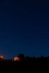 Скорпион с Антаресом в звёздном небе Португалии